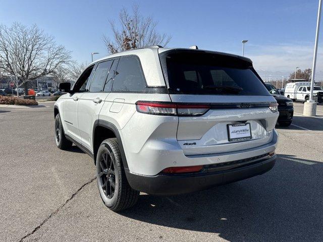 new 2025 Jeep Grand Cherokee car, priced at $44,114