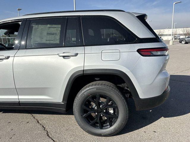 new 2025 Jeep Grand Cherokee car, priced at $44,114