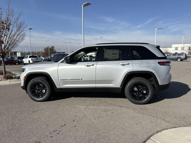 new 2025 Jeep Grand Cherokee car, priced at $44,114