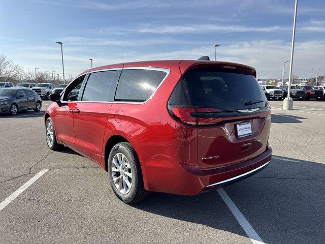 new 2025 Chrysler Pacifica car, priced at $44,473