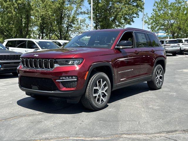 new 2025 Jeep Grand Cherokee car, priced at $43,997