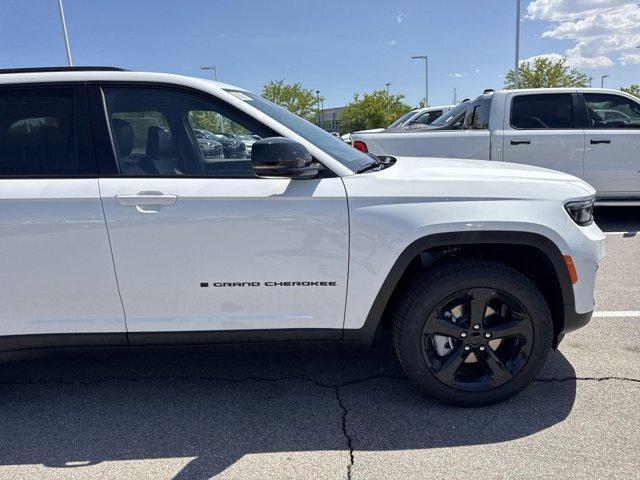 new 2025 Jeep Grand Cherokee car, priced at $46,127