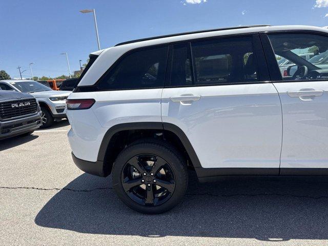 new 2025 Jeep Grand Cherokee car, priced at $46,127