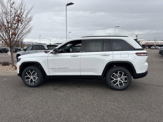 new 2025 Jeep Grand Cherokee car, priced at $44,237