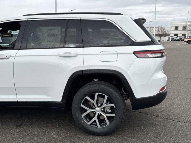 new 2025 Jeep Grand Cherokee car, priced at $44,237