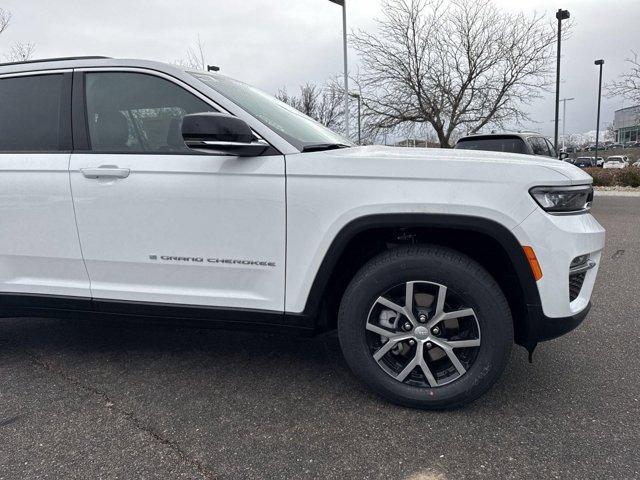 new 2025 Jeep Grand Cherokee car, priced at $43,237