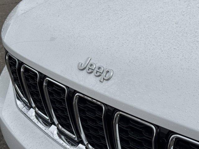 new 2025 Jeep Grand Cherokee car, priced at $43,237