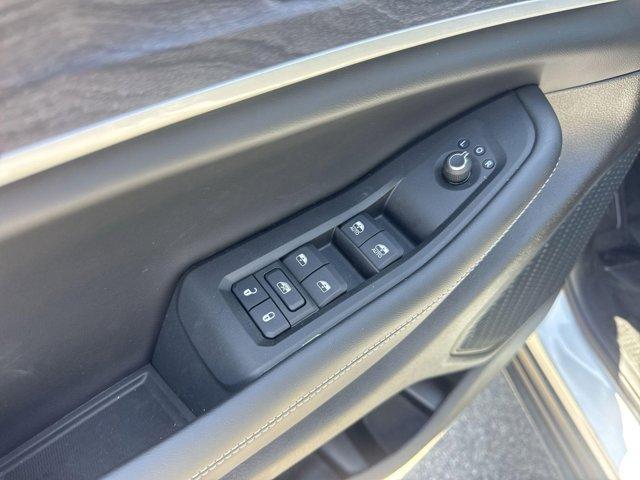 new 2025 Jeep Grand Cherokee L car, priced at $46,538