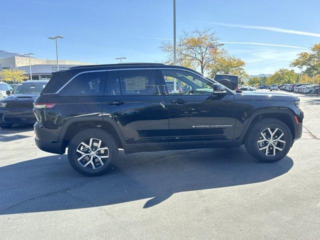 new 2025 Jeep Grand Cherokee car, priced at $46,790