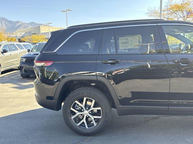 new 2025 Jeep Grand Cherokee car, priced at $46,790