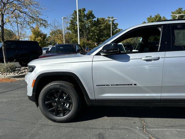 new 2025 Jeep Grand Cherokee car, priced at $46,025