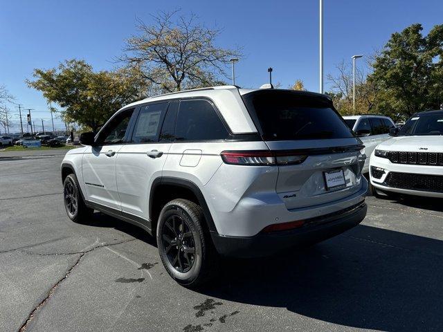 new 2025 Jeep Grand Cherokee car, priced at $46,025