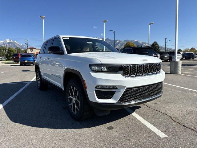 new 2025 Jeep Grand Cherokee car, priced at $46,195