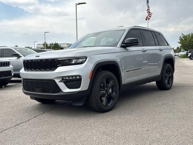 new 2025 Jeep Grand Cherokee car, priced at $52,162