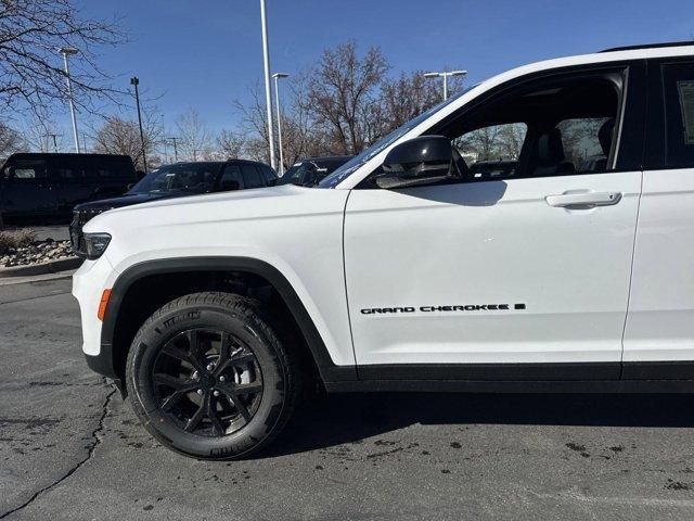 new 2025 Jeep Grand Cherokee car, priced at $42,078