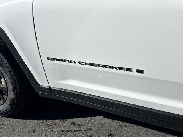 new 2025 Jeep Grand Cherokee car, priced at $42,078