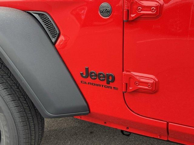 new 2025 Jeep Gladiator car, priced at $45,995