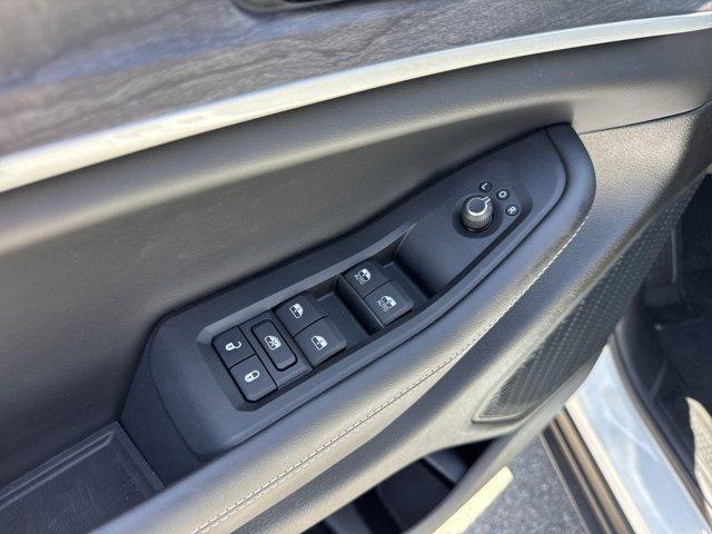 new 2025 Jeep Grand Cherokee L car, priced at $47,918