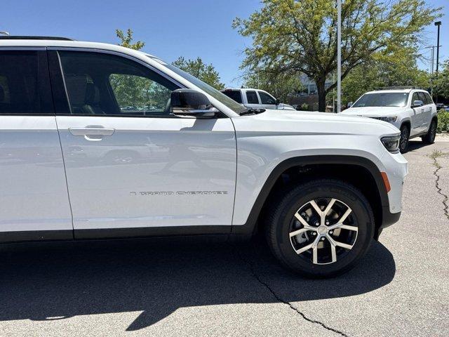 new 2025 Jeep Grand Cherokee car, priced at $48,842