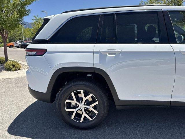 new 2025 Jeep Grand Cherokee car, priced at $48,842