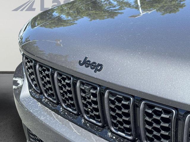 new 2025 Jeep Grand Cherokee car, priced at $58,715