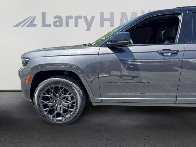 new 2025 Jeep Grand Cherokee car, priced at $58,715