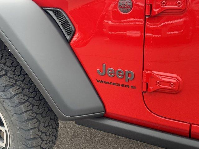 new 2025 Jeep Wrangler car, priced at $60,561