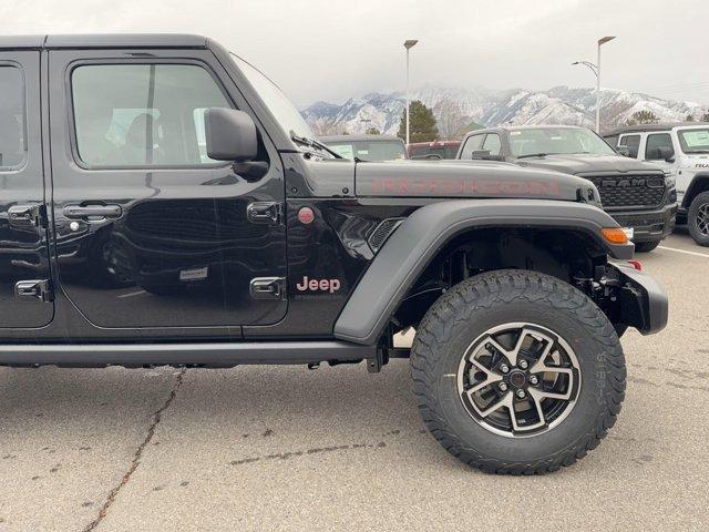 new 2025 Jeep Wrangler car, priced at $54,543