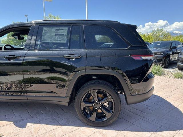 new 2024 Jeep Grand Cherokee car, priced at $41,488