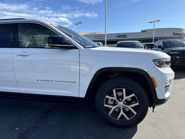 new 2025 Jeep Grand Cherokee car, priced at $43,237