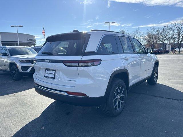 new 2025 Jeep Grand Cherokee car, priced at $45,195