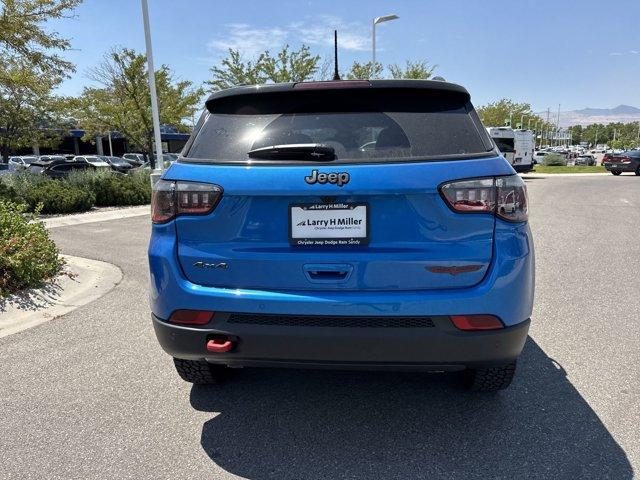 new 2025 Jeep Compass car, priced at $33,022