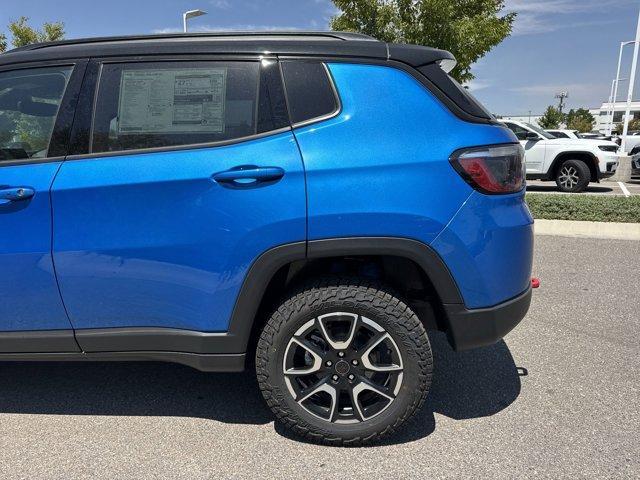 new 2025 Jeep Compass car, priced at $33,022