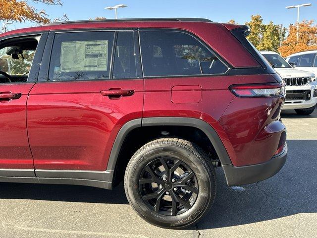 new 2025 Jeep Grand Cherokee car, priced at $46,025