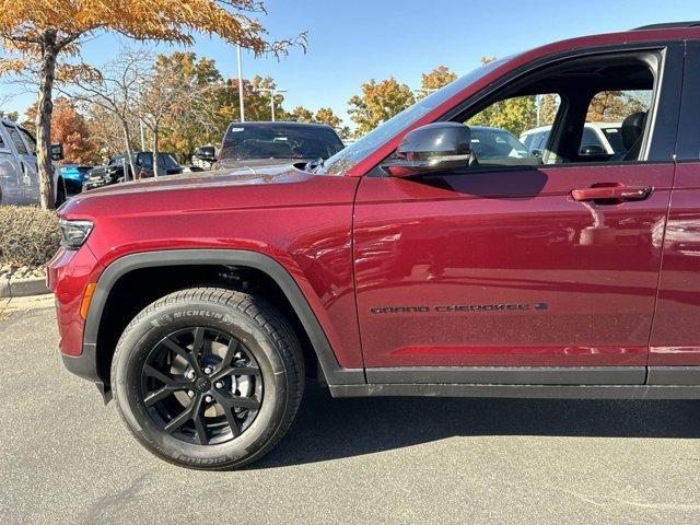 new 2025 Jeep Grand Cherokee car, priced at $42,614