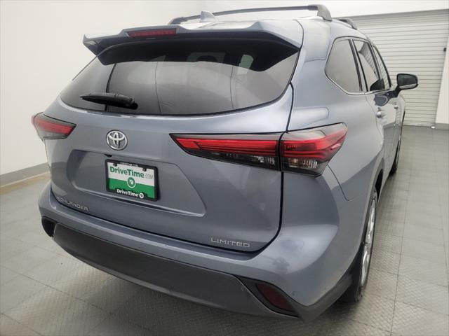 used 2021 Toyota Highlander car, priced at $25,895