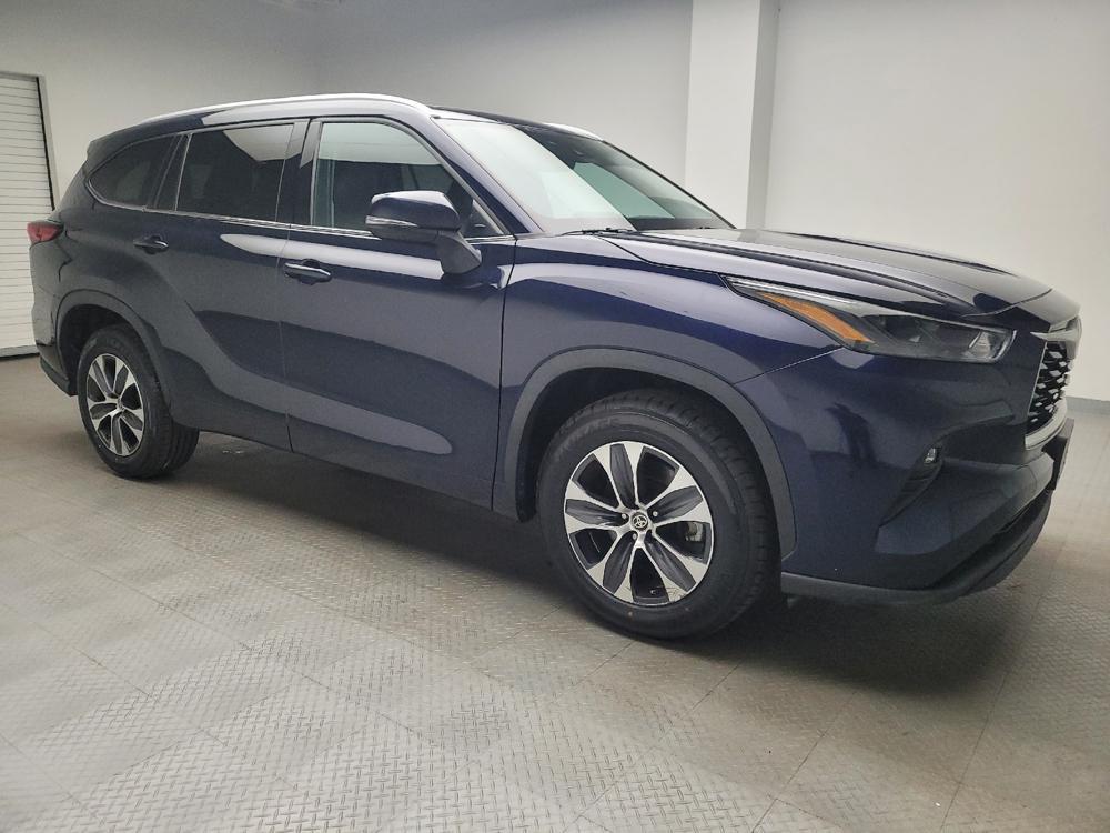 used 2022 Toyota Highlander car, priced at $31,595