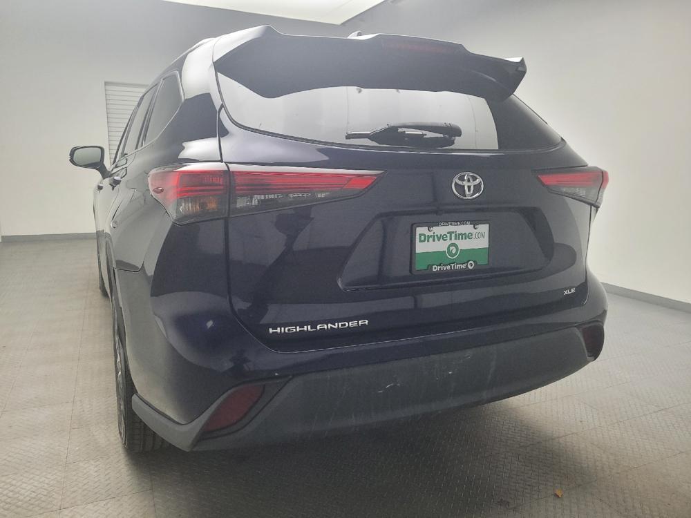 used 2022 Toyota Highlander car, priced at $31,595