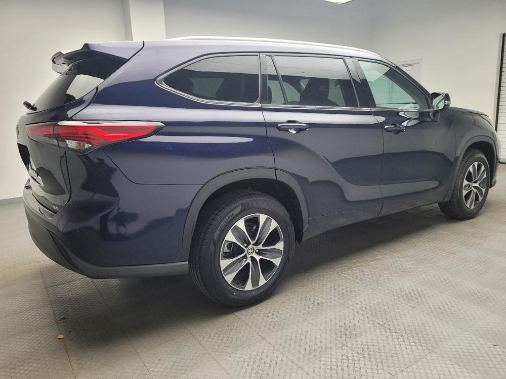 used 2022 Toyota Highlander car, priced at $31,595