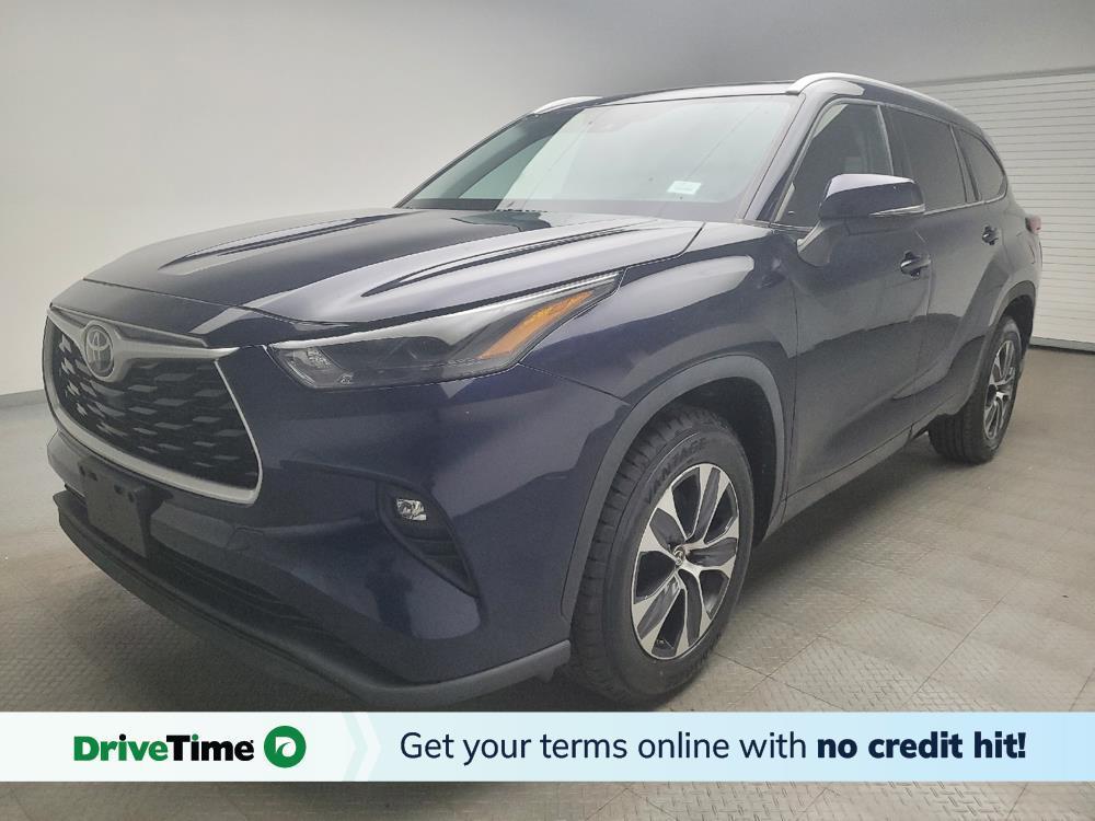 used 2022 Toyota Highlander car, priced at $31,595
