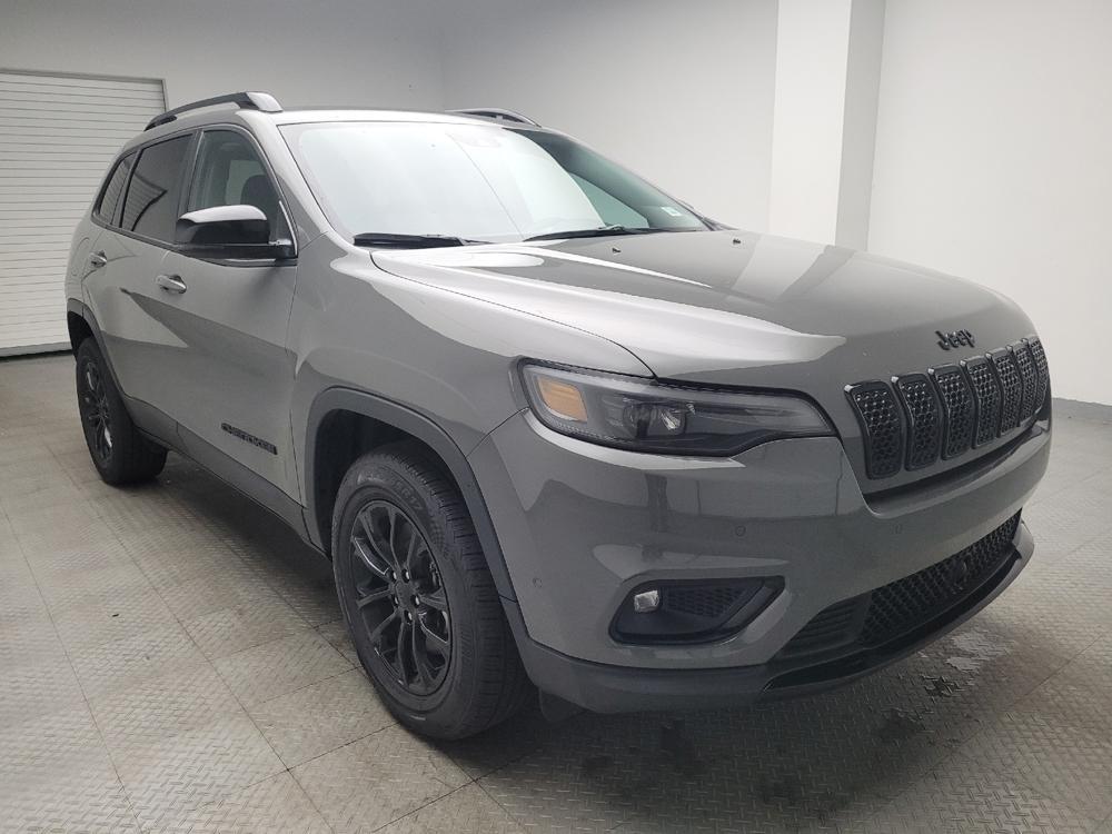 used 2023 Jeep Cherokee car, priced at $24,395