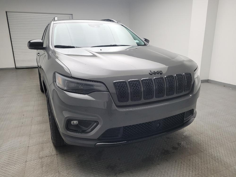 used 2023 Jeep Cherokee car, priced at $24,395