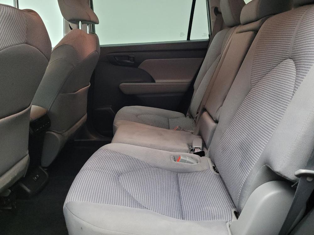 used 2021 Toyota Highlander car, priced at $27,395