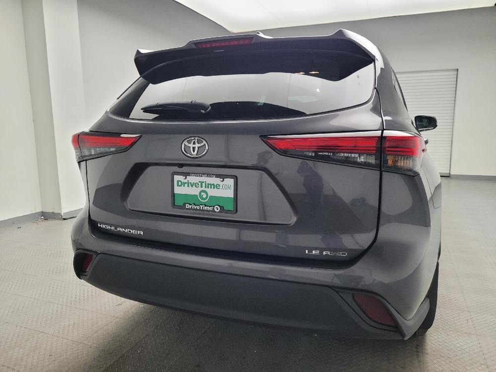 used 2021 Toyota Highlander car, priced at $27,395