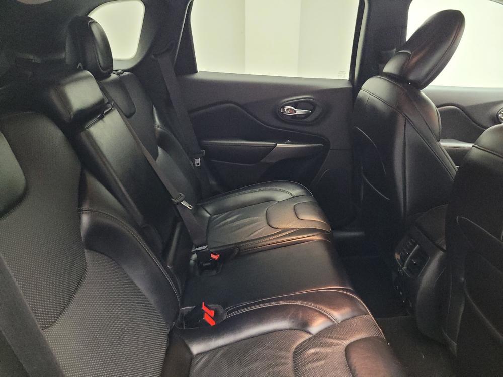 used 2020 Jeep Cherokee car, priced at $21,495