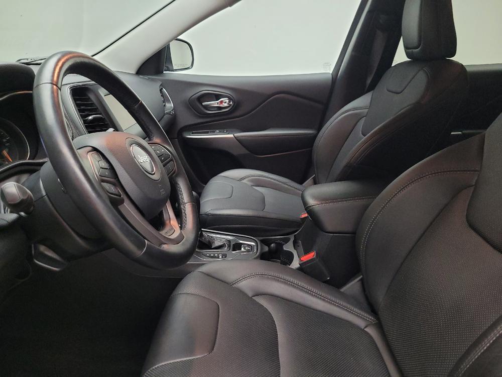 used 2020 Jeep Cherokee car, priced at $25,195