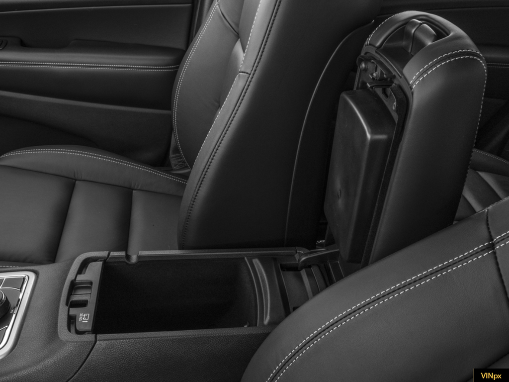 used 2017 Jeep Grand Cherokee car, priced at $19,395