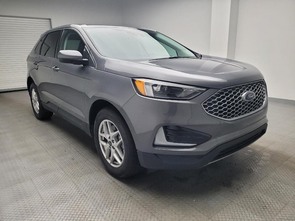 used 2024 Ford Edge car, priced at $25,795