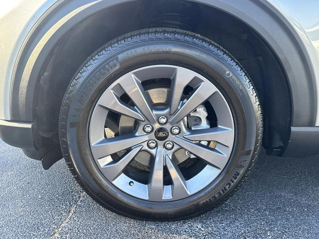 used 2025 Ford Explorer car, priced at $40,461