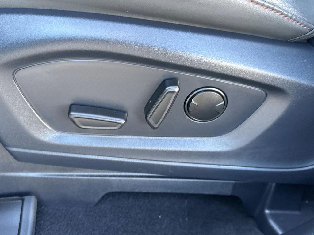 used 2025 Ford Explorer car, priced at $40,461